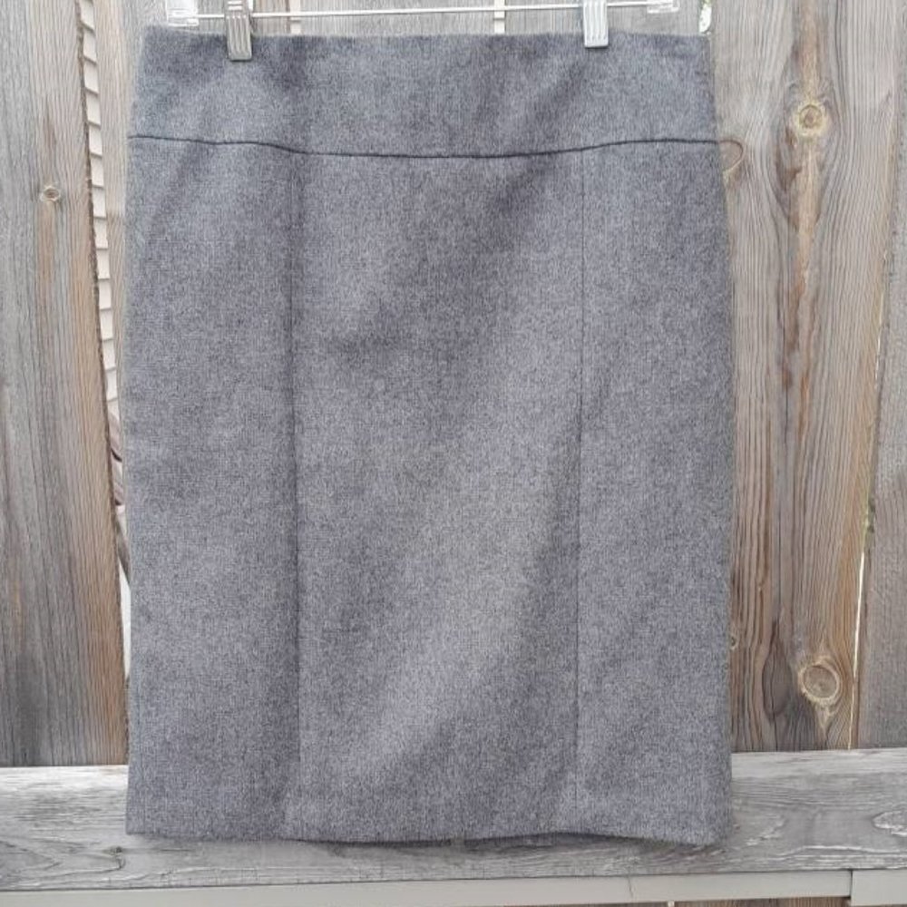 Dalia Collection - Midi - Wool/Polyester Blend Skirt Size 6